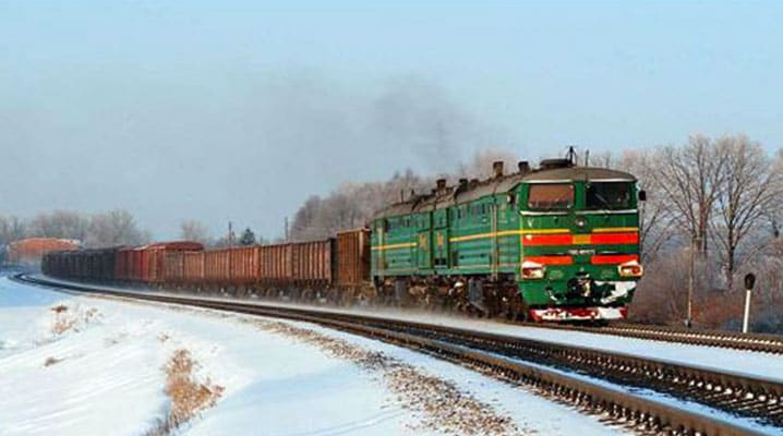 At its peak, as much as 40 per cent of all cargo destined for the NATO-led International Security Assistance Force entered Afghanistan by rail through northern and central lines of communication, some of it transiting through Russia. © NATO
)