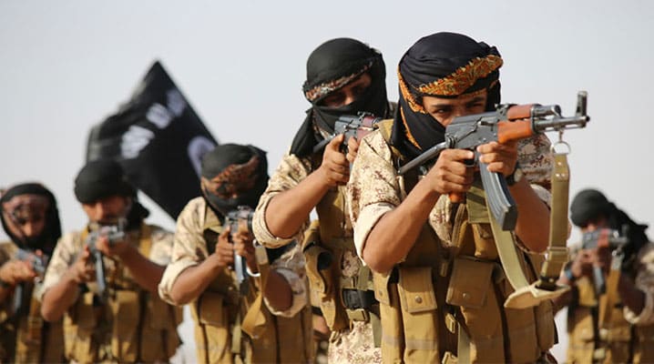 Depuis que l’étau se resserre autour des bastions de Daech à Mossoul et à Raqqa, les décideurs multiplient les mises en garde contre le risque d’envolée du nombre de combattants étrangers rentrant au pays. © YouTube / United News International
)