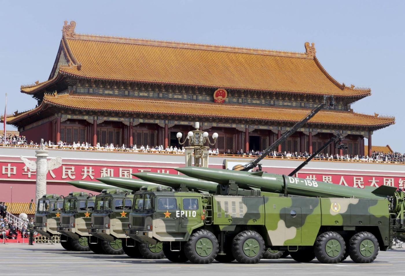  Montée en puissance de la Chine : dans son Livre blanc sur la défense publié en 2021, le Japon affirme que la Chine s’est « lancée avec célérité dans un vaste processus de renforcement de sa puissance militaire, en termes qualitatifs et quantitatifs. » © Reuters
