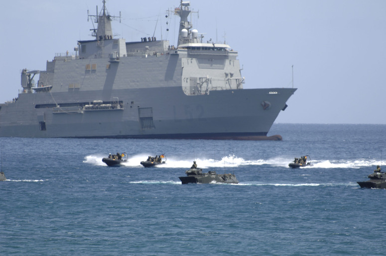 b060623al 15-28 June 2006 NATO Response Force (NRF) Exercise Steadfast Jaguar in the Cape Verde Islands - Amphibious landing operation