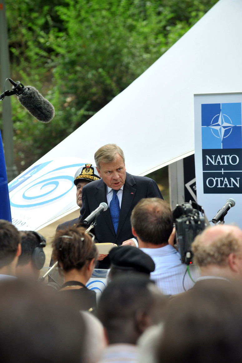 Official opening of the NATO Village Address by NATO Secretary General, Jaap de Hoop Scheffer