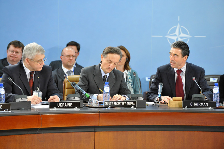 Left to right: Valerii Ivashchenko (Acting Defence Minister, Ukraine); Ambassador Claudio Bisogniero (NATO Deputy Secretary General); NATO Secretary General, Anders Fogh Rasmussen