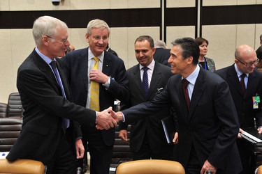 ISAF Foreign Ministers commit to supporting Afghanistan beyond transition