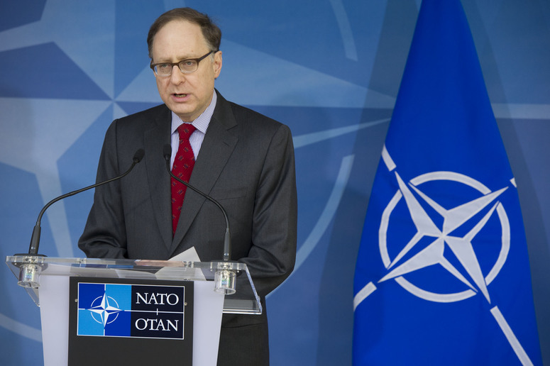 Joint press point. NATO Deputy Secretary General, Alexander Vershbow during the joint press point with the Japanese Ambassador to Belgium, Jun Yokota