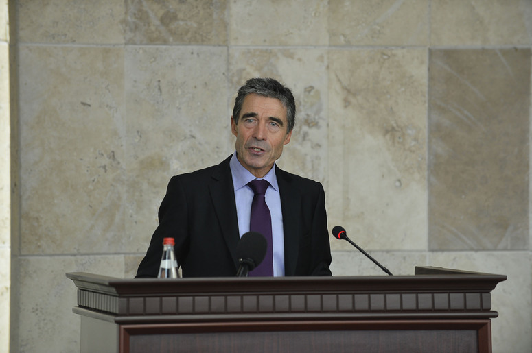 NATO Secretary General, Anders Fogh Rasmussen addressing faculty and students at Yerevan State University