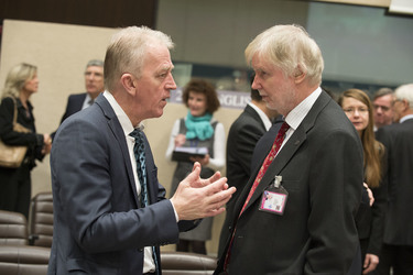 /nato_static_fl2014/assets/pictures/2012_12_121205c-non-nato-isaf/20121205_121205c-005_rdax_375x250.jpg