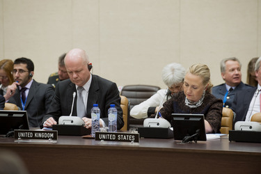 /nato_static_fl2014/assets/pictures/2012_12_121205c-non-nato-isaf/20121205_121205c-012_rdax_375x250.jpg