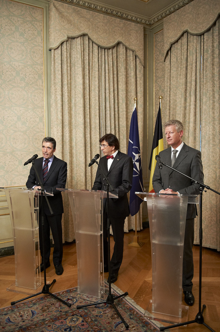 Joint press point with NATO Secretary General Anders Fogh Rasmussen, the Prime Minister of Belgium, Elio Di Rupo and the Minister of Defense of Belgium, Pieter De Crem