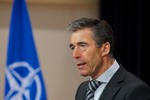 130419a-004.jpg - Secretary General's pre-ministerial press conference, 26.75KB