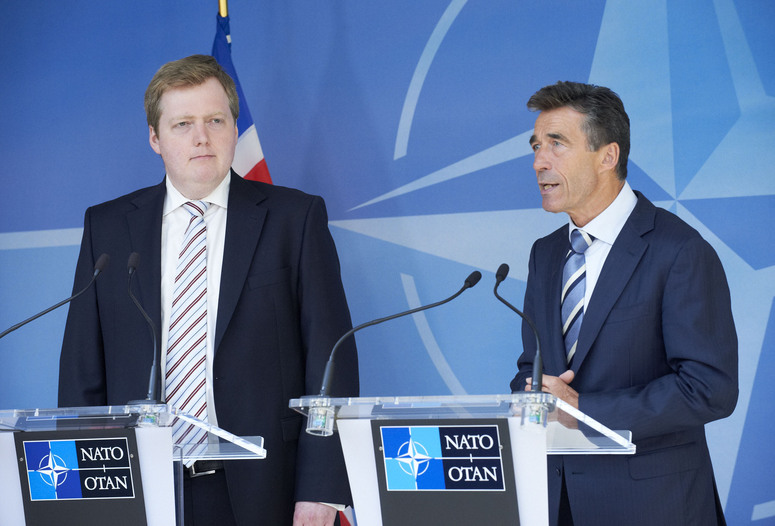 Left to right: Sigmundur David Gunnlaugsson (Prime Minister of Iceland) with NATO Secretary General Anders Fogh Rasmussen