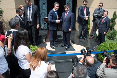 /nato_static_fl2014/assets/pictures/2014_06_140616a-sg-turkey/20140616_140616a-005_rdax_375x250.jpg