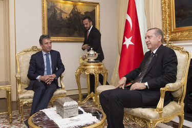 /nato_static_fl2014/assets/pictures/2014_06_140616a-sg-turkey/20140616_140616a-015_rdax_375x250.jpg