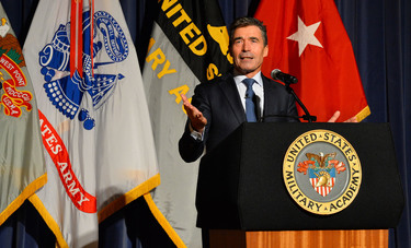 /nato_static_fl2014/assets/pictures/2014_09_140922a-sg-new-york/20140923_140923a-007_rdax_375x227.jpg