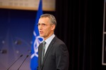 141201a-021.jpg - Pre-ministerial press conference, 24.73KB