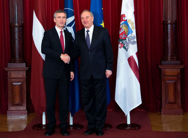 /nato_static_fl2014/assets/pictures/2015_02_150218a-trip-latvia-sg/20150218_150218a-001_rdax_375x276.jpg