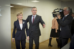 150424c-004.jpg - Minister of Foreign Affairs of Australia vists NATO, 63.10KB