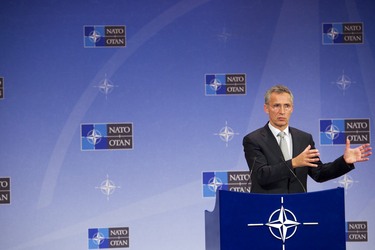 /nato_static_fl2014/assets/pictures/2015_10_151006a-mod-pre-pc-sg/20151006_151006a-013_rdax_375x250.jpg