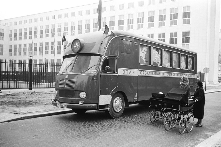 On the road again! NATO’s mobile information centre