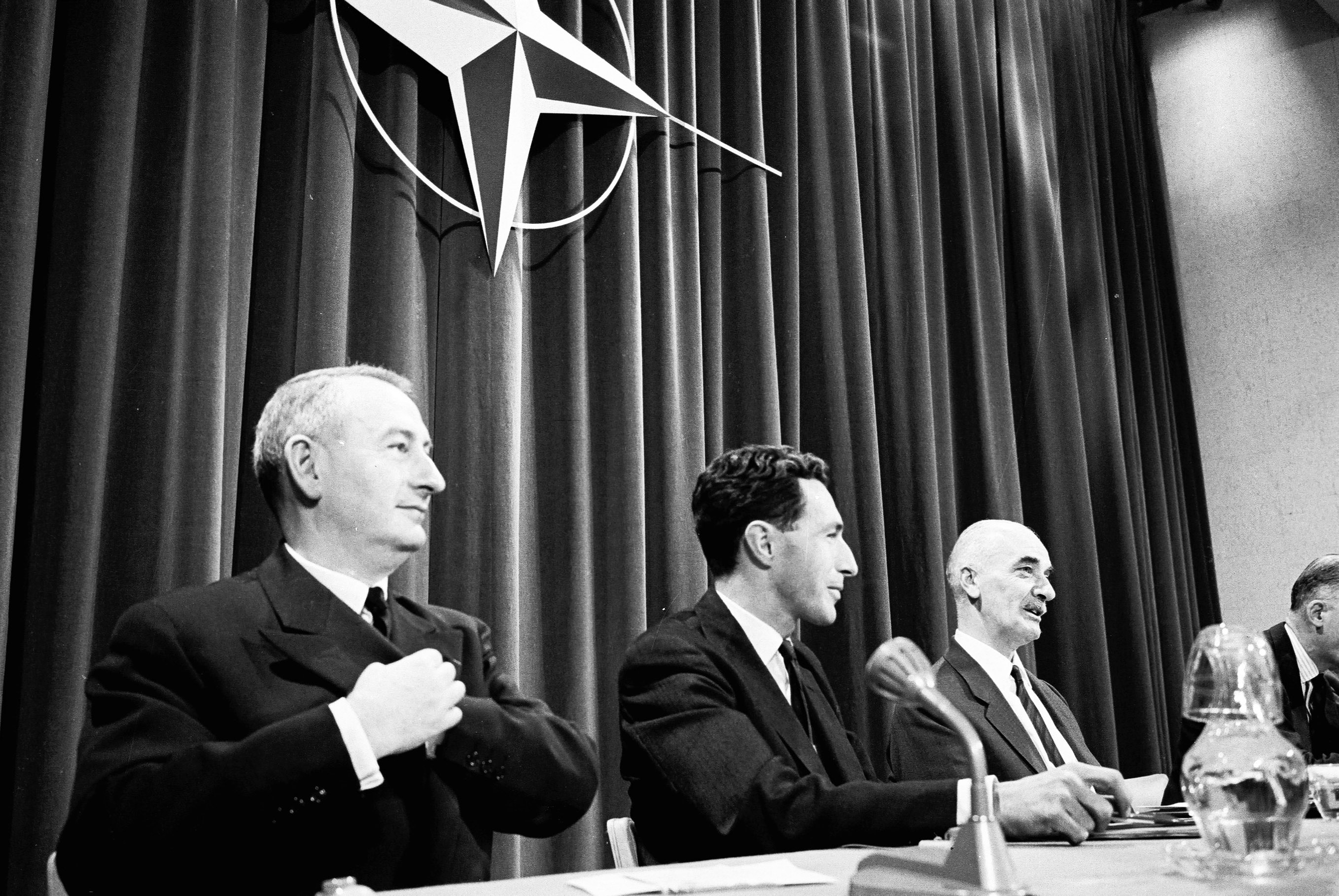 Georges Pâques (left), seen here at a press briefing with Deputy Secretary General Colonnia Di Paliano.