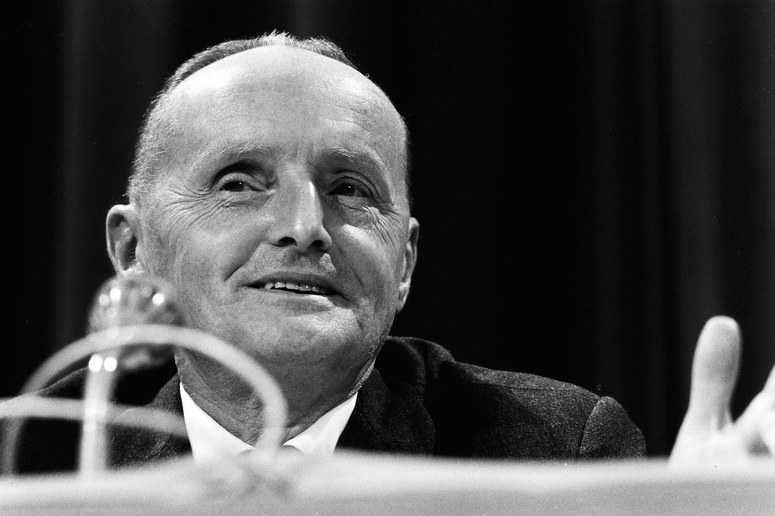Manlio Brosio,                             1964 - 1971