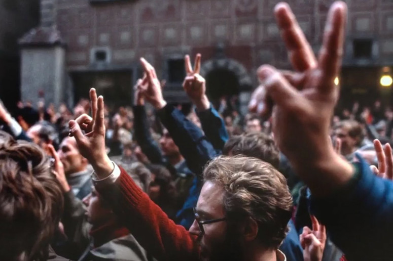 Through a lens – Poland and the fall of Communism 