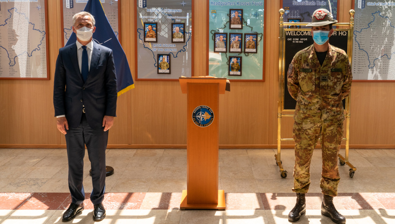 NATO Secretary General Jens Stoltenberg and the Commander of KFOR, Major General Franco Federici