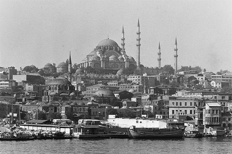 Türkiye and NATO - 1952