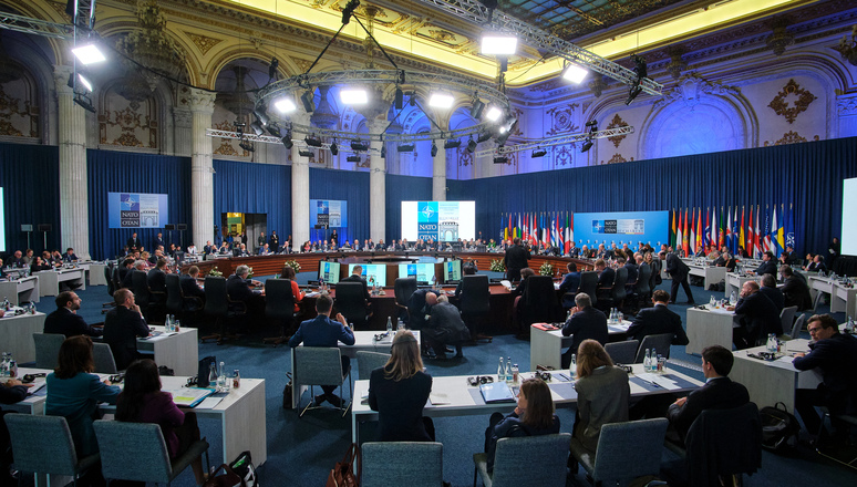 General view of the meeting
