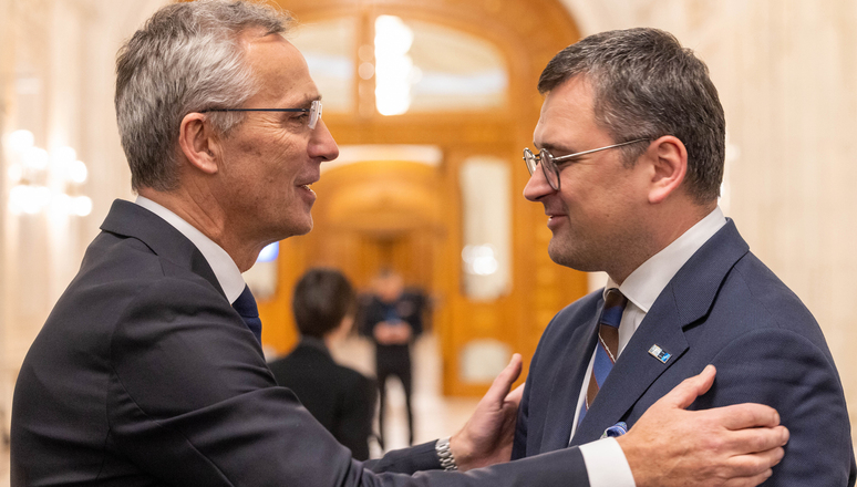 NATO Secretary General welcomes Ukraine's foreign minister to Bucharest 