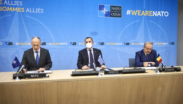 Left to right: Mircea Geoană (NATO Deputy Secretary General), Nikolaos Panagiotopoulos (Minister of Defence, Greece), and Vasile Dîncu (Minister of Defence, Romania)