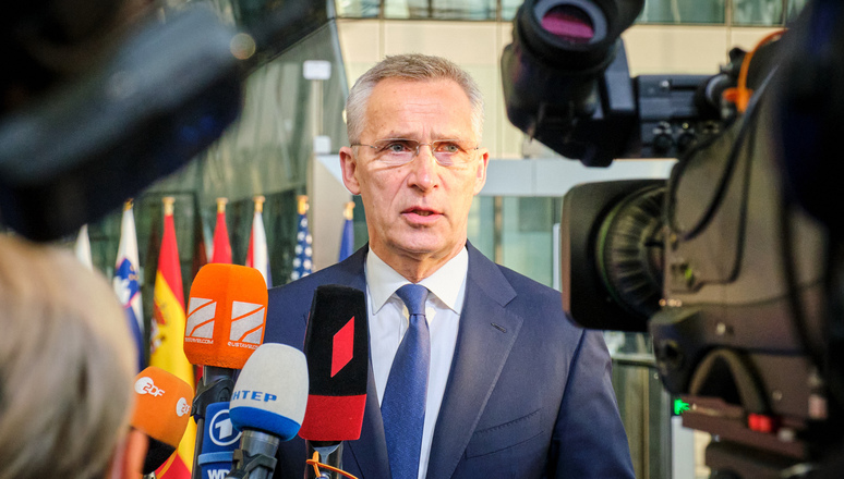 Doorstep statement by NATO Secretary General Jens Stoltenberg at the start of the extraordinary Summit of NATO Heads of State and Government