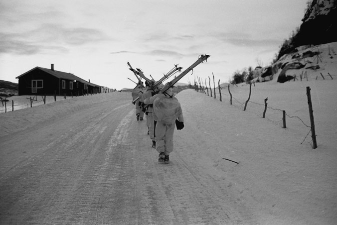 Marching with skis during Arctic Express