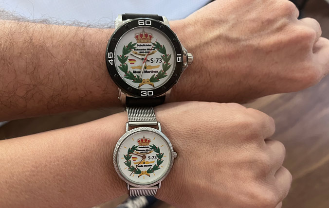 Commemorative wristwatch