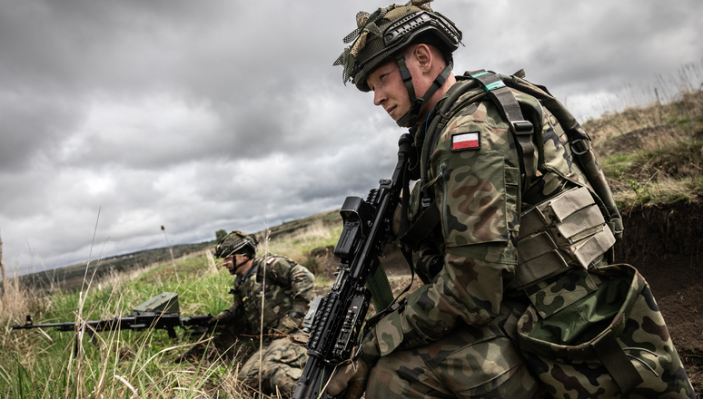 Polish forces deployed to Romania as part of NATO’s multinational battlegroup participate in a live-fire exercise alongside their French and Romanian counterparts.

 