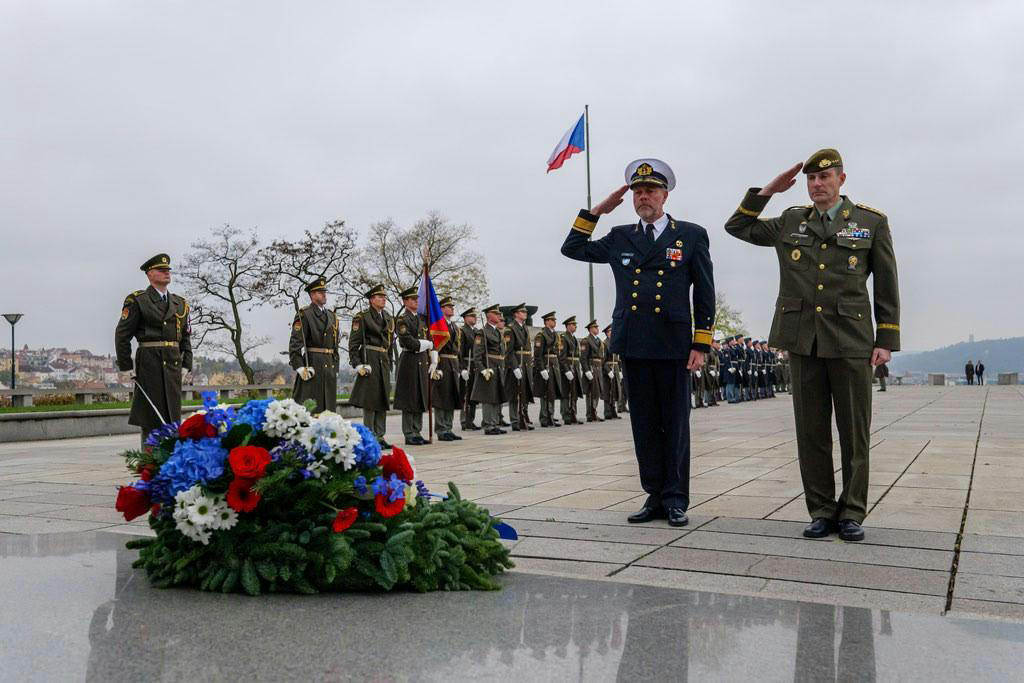 Chair of the NATO Military Committee visits Czechia