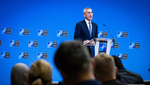 231127a-002.jpg - Pre-ministerial press conference by the NATO Secretary General, 84.43KB