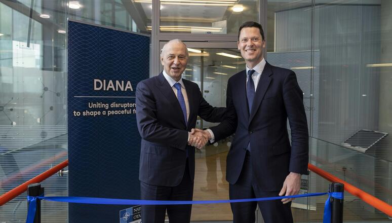 NATO Deputy Secretary General Mircea Geoană and UK Minister for Defence Procurement Alex Chalk open the first regional office of NATO’s Defence Innovation Accelerator for the North Atlantic (DIANA) at the Imperial College London Innovation Hub.