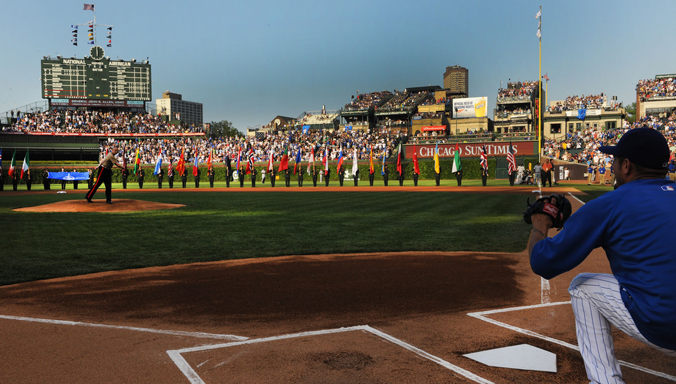 General John R. Allen, then Commander of NATO’s International Security Assistance Force (ISAF) in Afghanistan, throws out the first pitch at Wrigley Field during the 2012 Chicago Summit. Over the years, host countries have sometimes organised cultural events on the side lines of NATO summits. In Chicago, military and NATO personnel were able to enjoy the Crosstown Classic game between the Chicago Cubs and the Chicago White Sox.