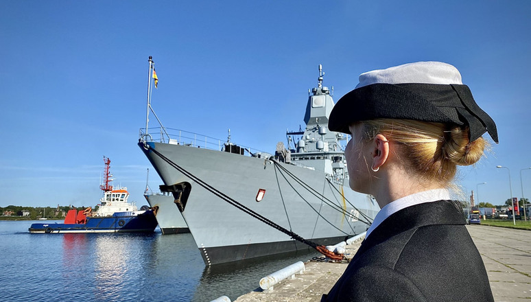 Morning in Riga: Shortly before the start of