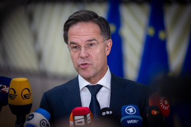 /nato_static_fl2014/assets/pictures/images_mfu/2024/11/19b-trip-sg-eu-fac/241119b-001_rdax_375x250s.jpg