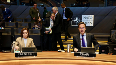 Secretary General welcomes Moldovan President Maia Sandu to NATO Headquarters