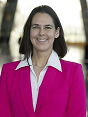 [Katalin Szeni]