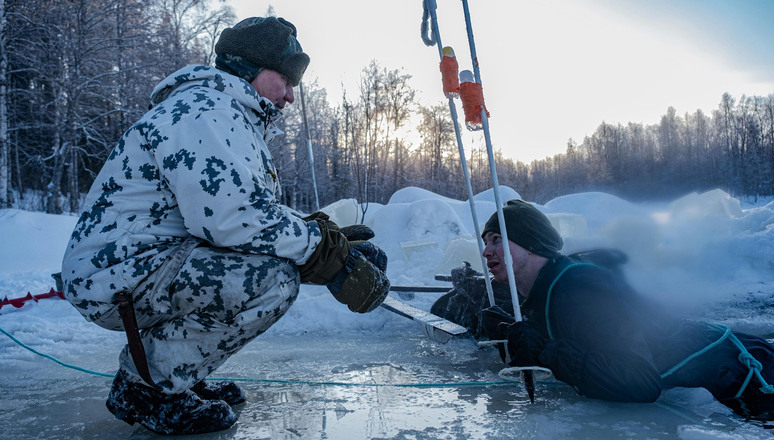 NATO - Photo gallery: Finns train NATO Allies in winter survival skills ...