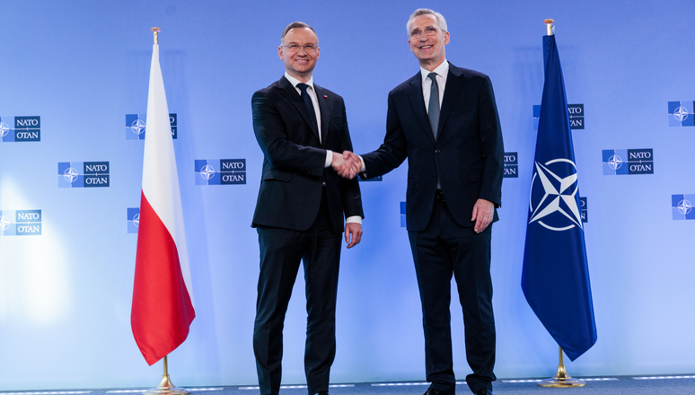Secretary General thanks President Duda for Poland's contributions following 25 years of NATO membership (VIDEO PRESS CONFERENCE)
