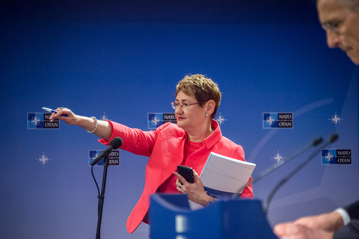 Oana moderating a press conference during the launch of the 2017 Secretary General’s Annual Report, March 2018.