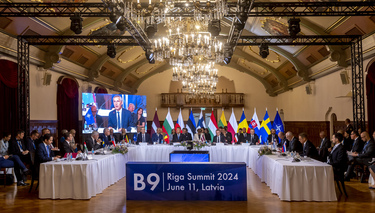 Secretary General underlines B9 countries’ crucial role in strengthening NATO’s deterrence and defence