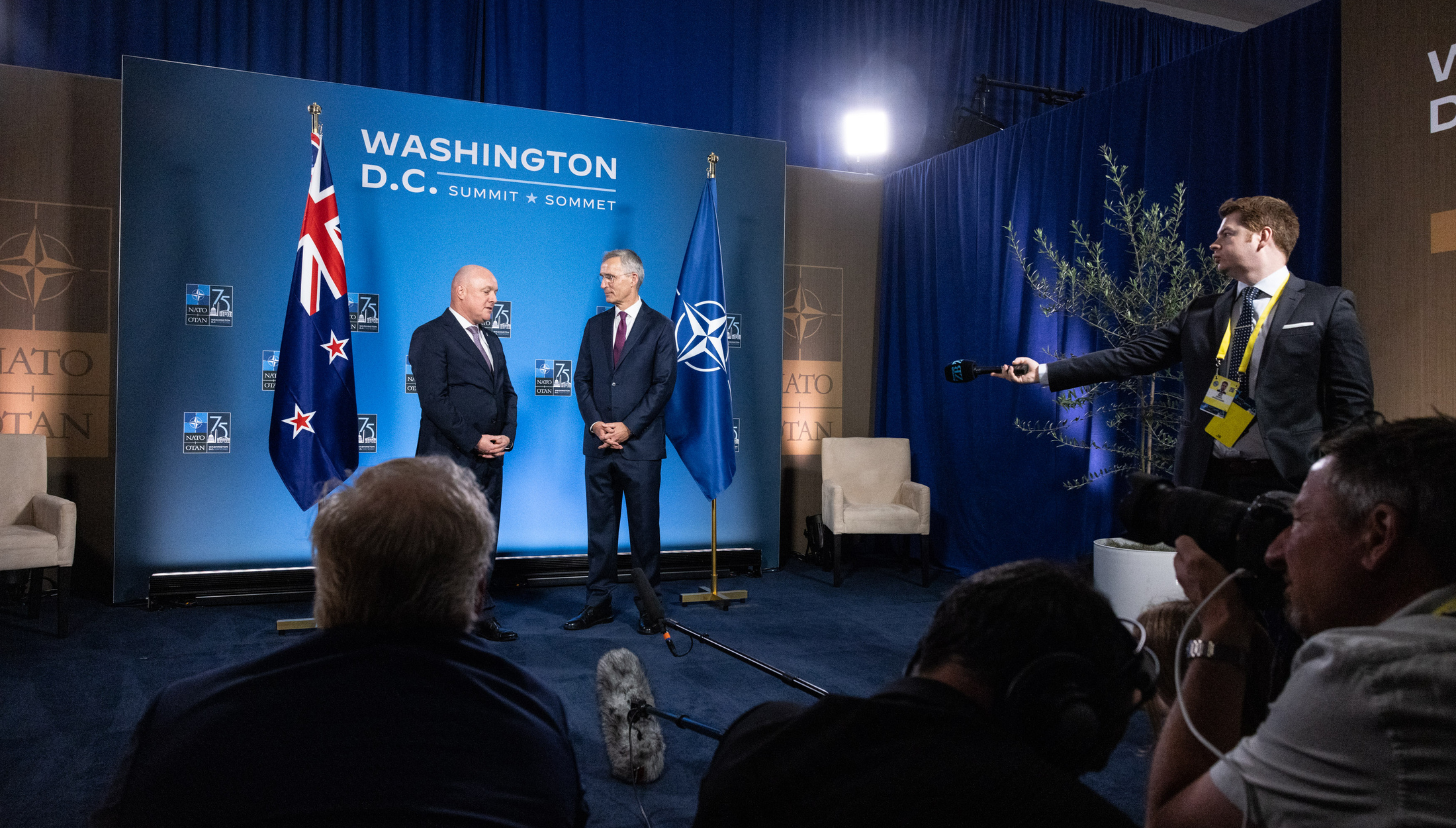 NATO Photo gallery NATO Secretary General meets with the Prime Minister of New Zealand, 11