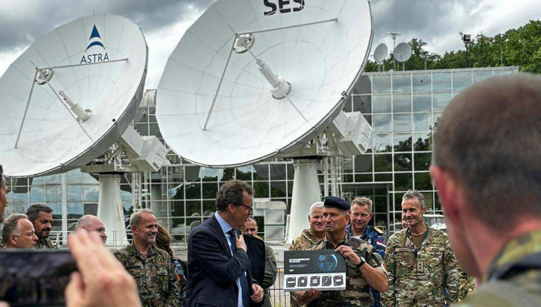 The NATO Military Committee visits the Société Européenne des Satellites in Luxembourg